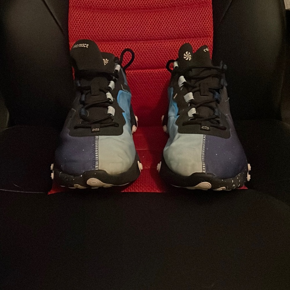 Nike reacts element 55 day night